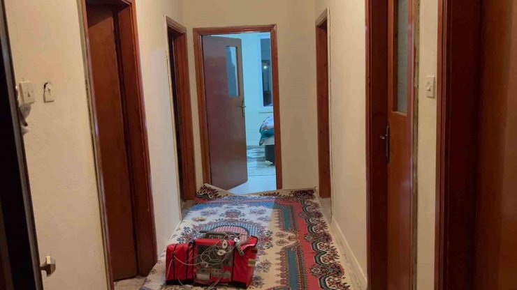 Haber alınamayan yaşlı adam evinde ölü bulundu