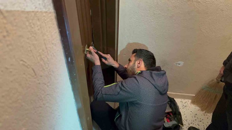 Haber alınamayan yaşlı adam evinde ölü bulundu