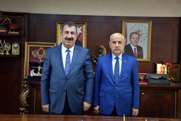 TÜDKİYEB Genel Başkanı Çelik: "Kırmızı et sektöründe sorunları en aza indirmenin yolu küçükbaş hayvancılıktan geçmektedir"